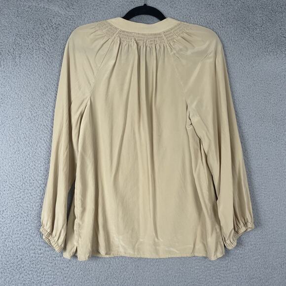 Lilly Pulitzer Blouse Womens Medium Beige 100% Silk Smocked Pullover Button Top - Picture 2 of 8